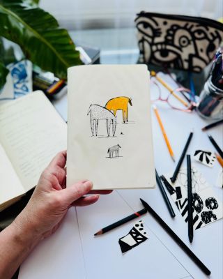 ...kreslení, skicování, drobný miniilustrace....chvilka tvoření a vymýšlení jen tak pro sebe🖤 Prosím nakoukněte do malé...