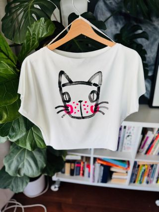 Nové topy 🖤🖤🖤 Ráda bych vás pozvala na víkendový @dyzajnmarket;) Těším se mooooc a ještě došívám co se dá stihnout;)budu...